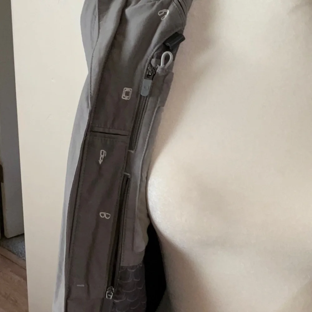 Women's Gray Sleeveless utility  + Jacket - Picture 7 of 14